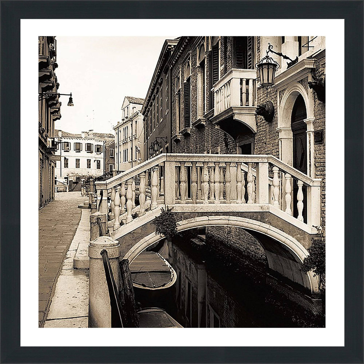Framed Photographic Print B34198