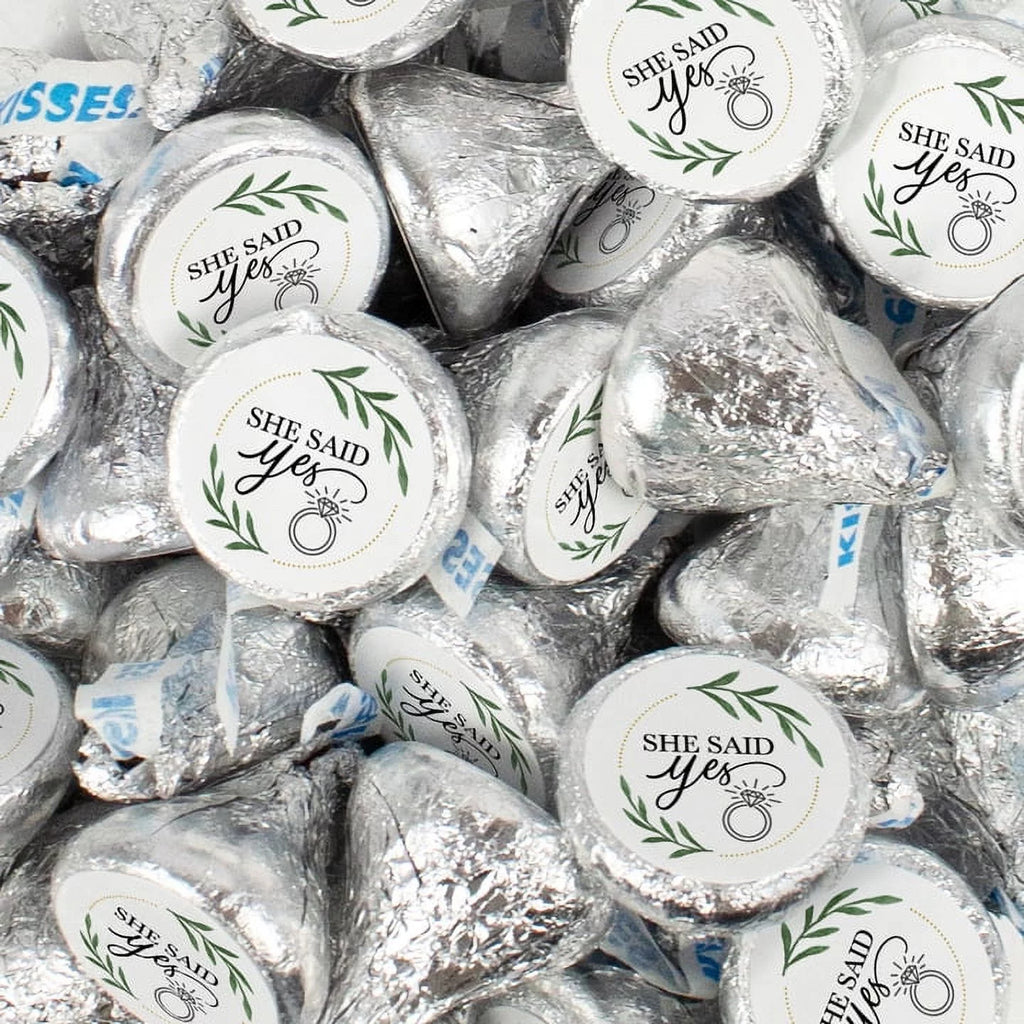 200 Pcs Milk Chocolate Kisses (2 lb) F914117