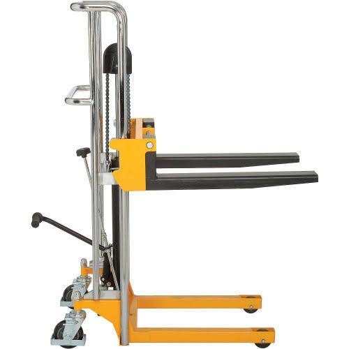 Manual Lift Stacker 880 lb. Cap. U3277