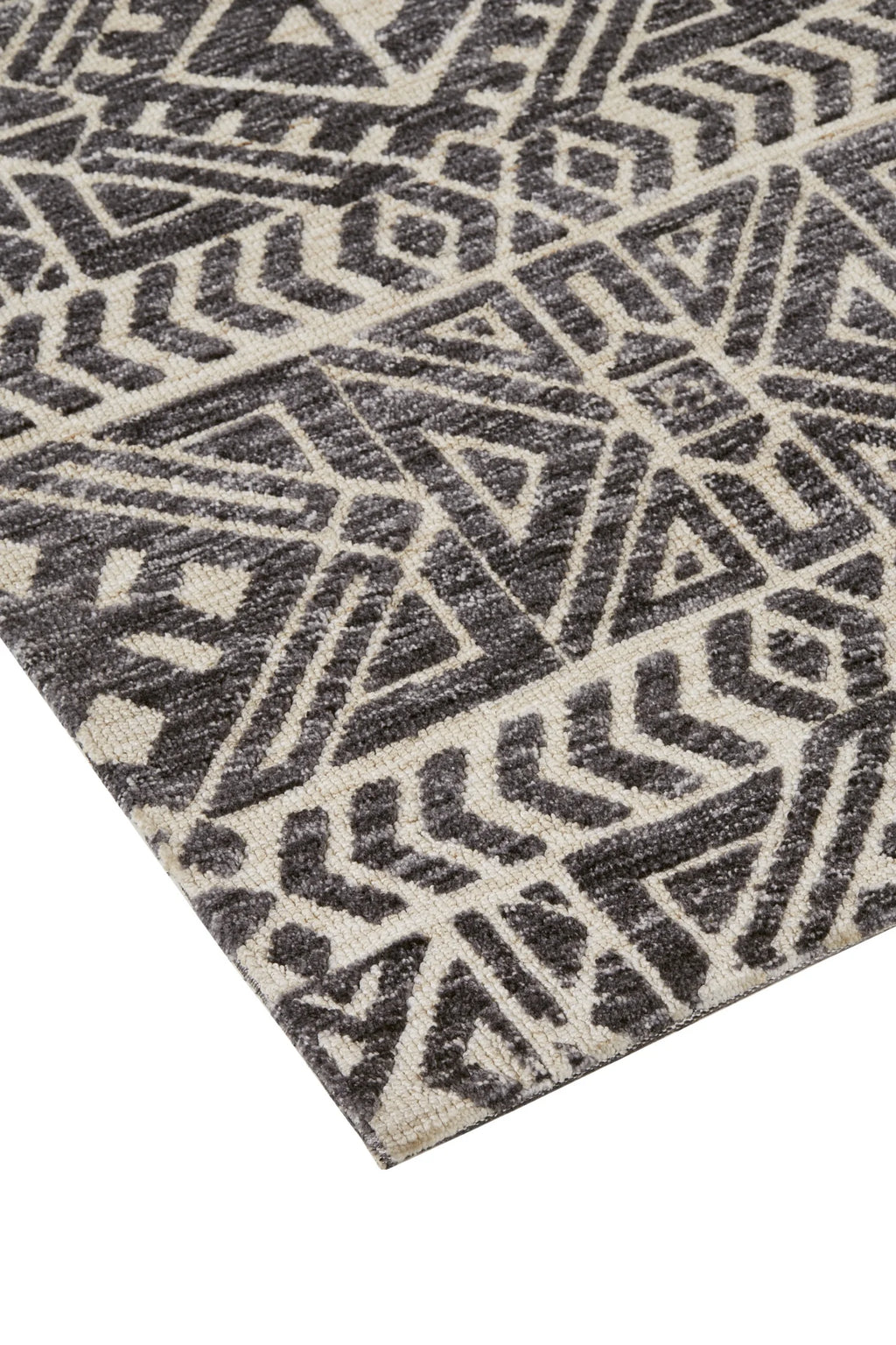 Gray/Black/Ivory 3'6" x 5'6" Stain Resistant Water Resistant Fade Resistant Accent Rug C774
