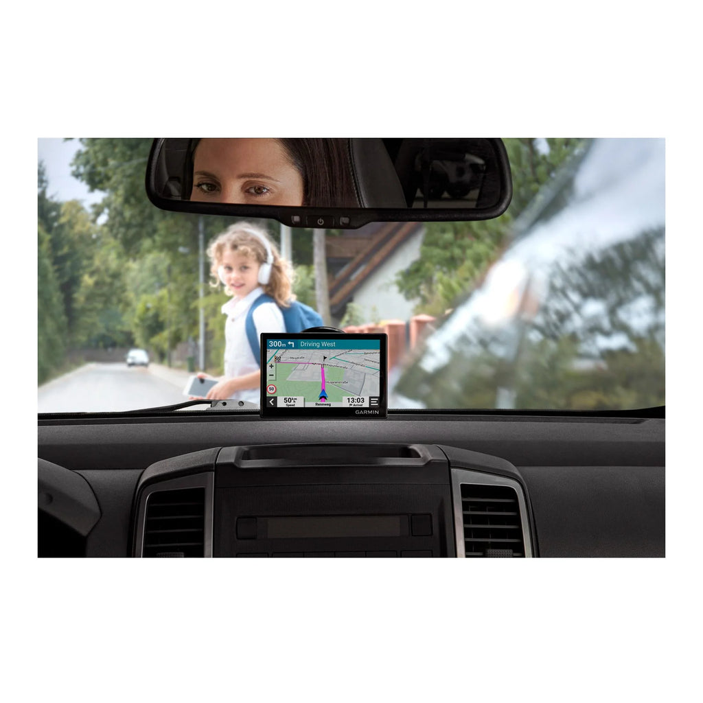 GPS Navigator with 2-Port Car Charger M9748