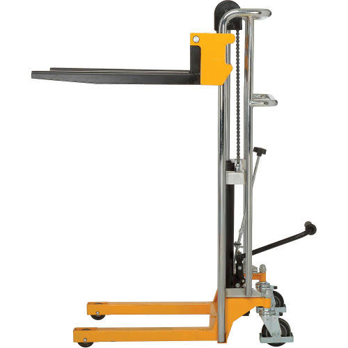Manual Lift Stacker 880 lb. Cap. U3277